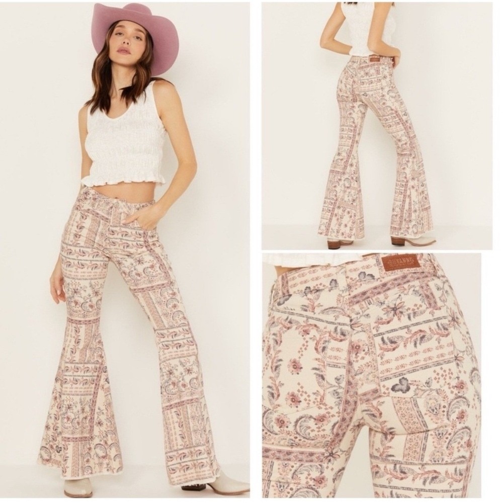 Shyanne Bell Bottom Jeans 28 Cream Floral Patchwork Frayed Flare Boho Funky